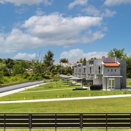 V Luxury Apartments Posidi מראה חיצוני תמונה