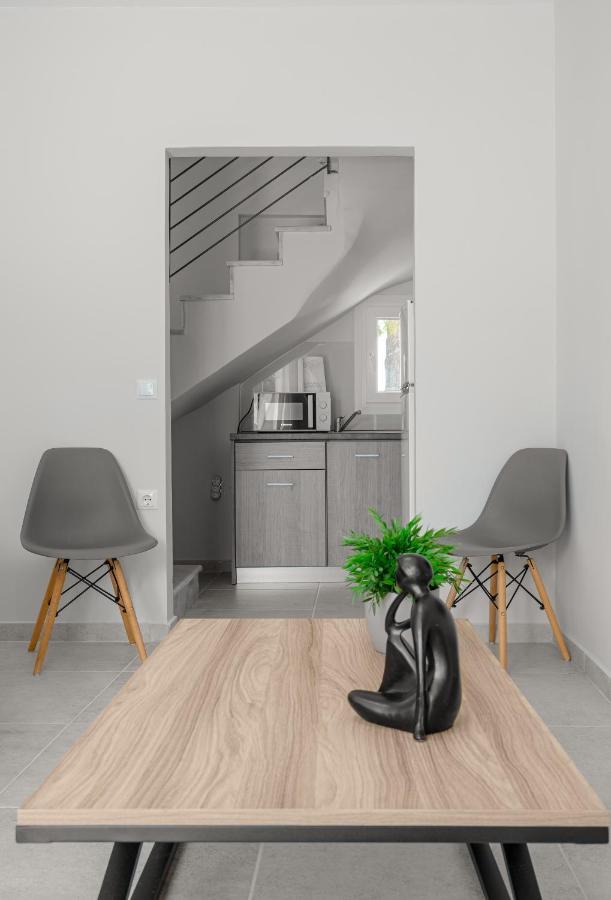 V Luxury Apartments Posidi מראה חיצוני תמונה