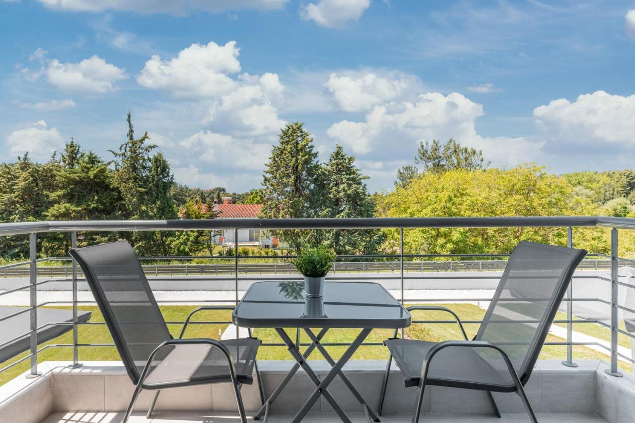 V Luxury Apartments Posidi מראה חיצוני תמונה