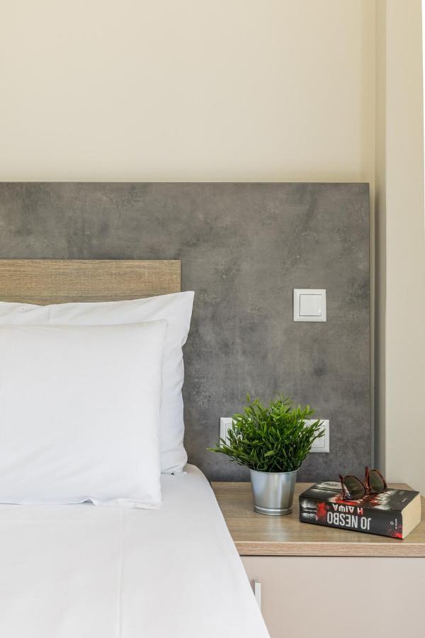 V Luxury Apartments Posidi מראה חיצוני תמונה